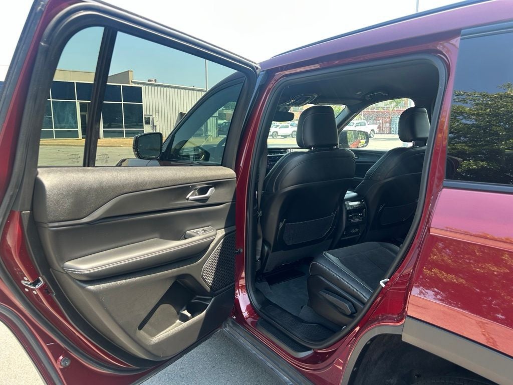 2023 Jeep Grand Cherokee L Altitude - 4WD - CARFAX ONE OWNER