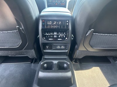 2023 Jeep Grand Cherokee L Altitude - 4WD - CARFAX ONE OWNER
