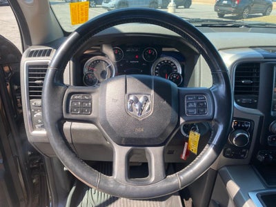 2014 RAM 1500 Big Horn - 4WD - LOW MILES - CLEAN CARFAX