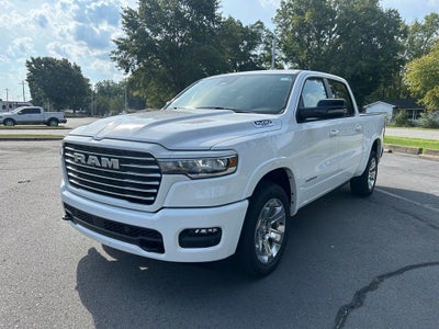 2025 RAM 1500 Laramie DUAL PANEL SUNROOF