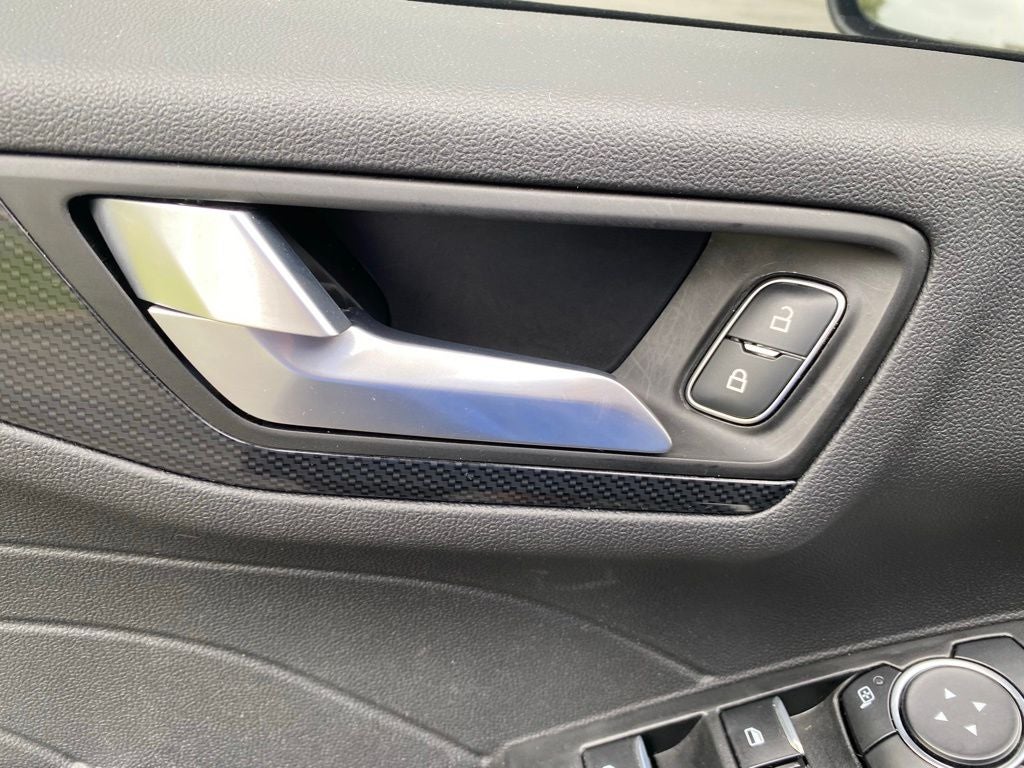 2025 Ford Escape Hybrid ST-Line