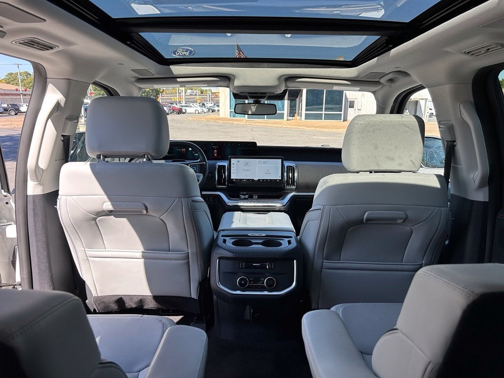 2025 Ford Expedition Platinum - 4WD - PLATINUM ULTIMATE