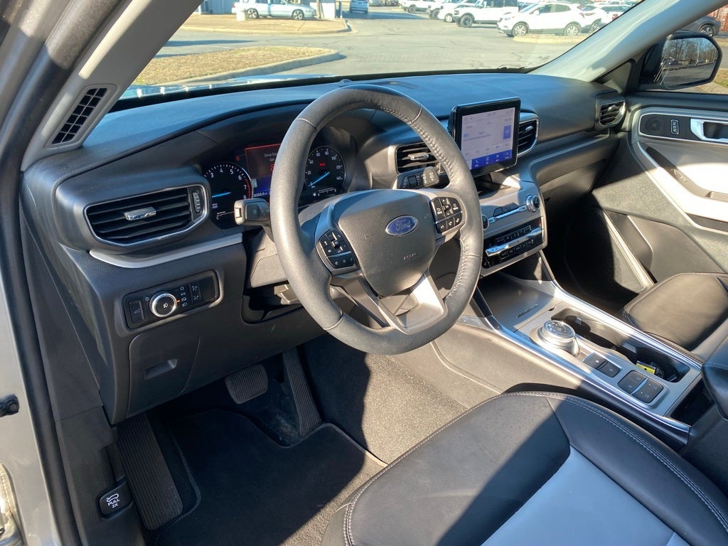 2024 Ford Explorer XLT