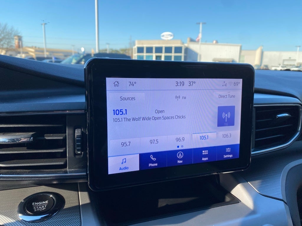 2024 Ford Explorer XLT