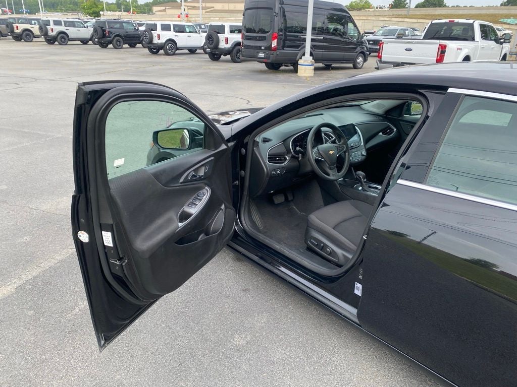 2025 Chevrolet Malibu LT 1LT