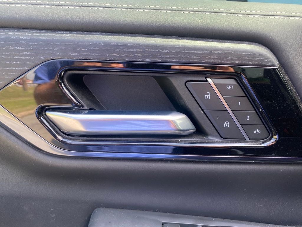 2025 GMC Yukon XL AT4 Ultimate