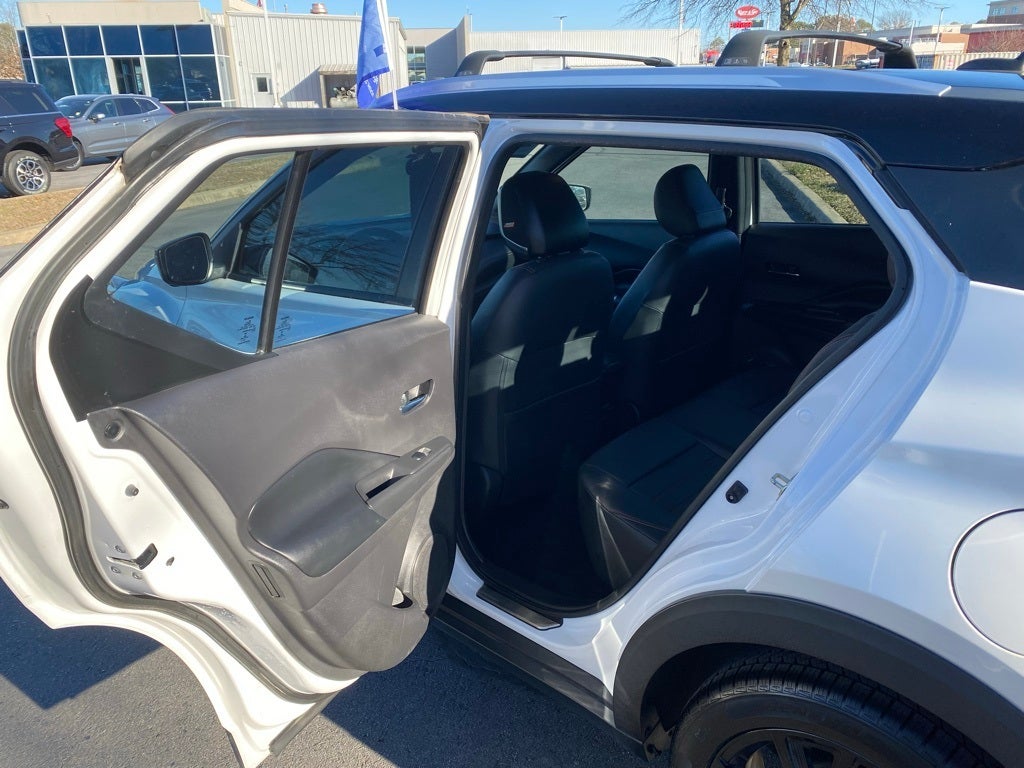 2020 Nissan Kicks SR