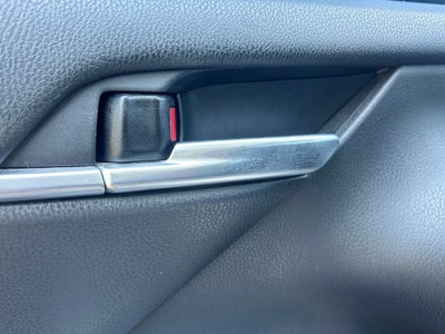 2019 Toyota Camry SE - FORD BLUE CERTIFIED