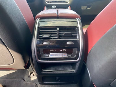 2020 BMW X6 M50i