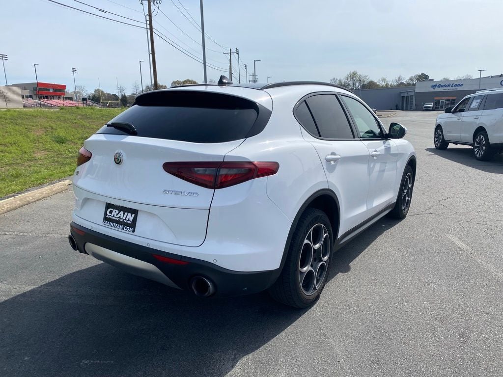 2018 Alfa Romeo Stelvio Base