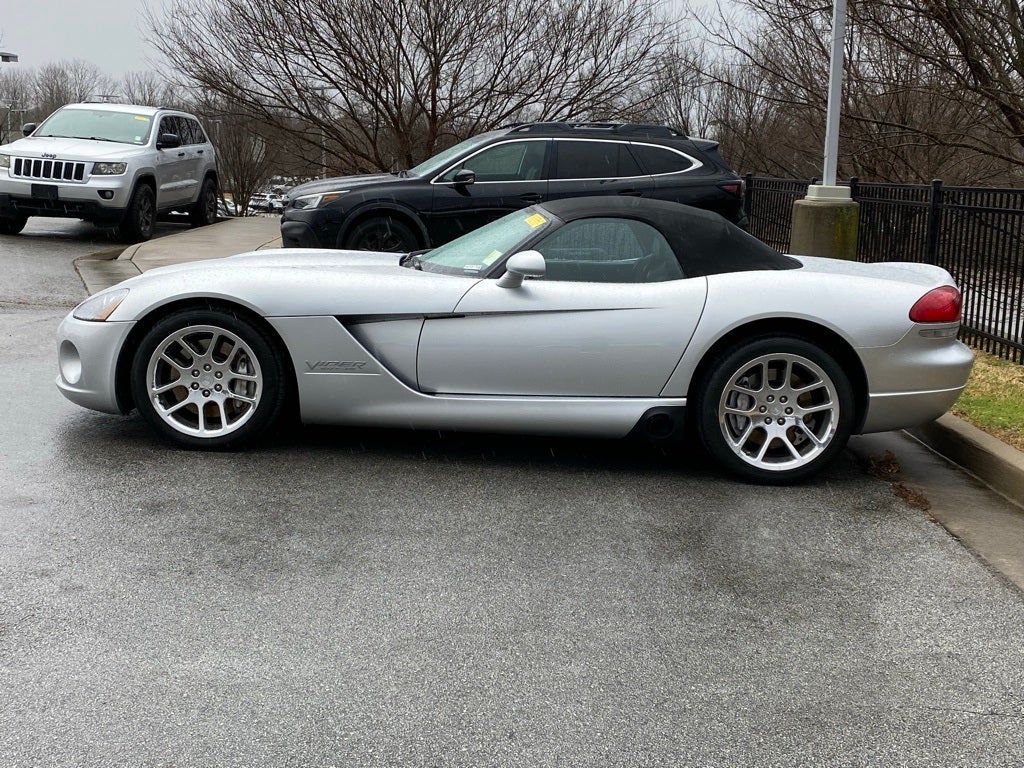 2003 Dodge Viper SRT10