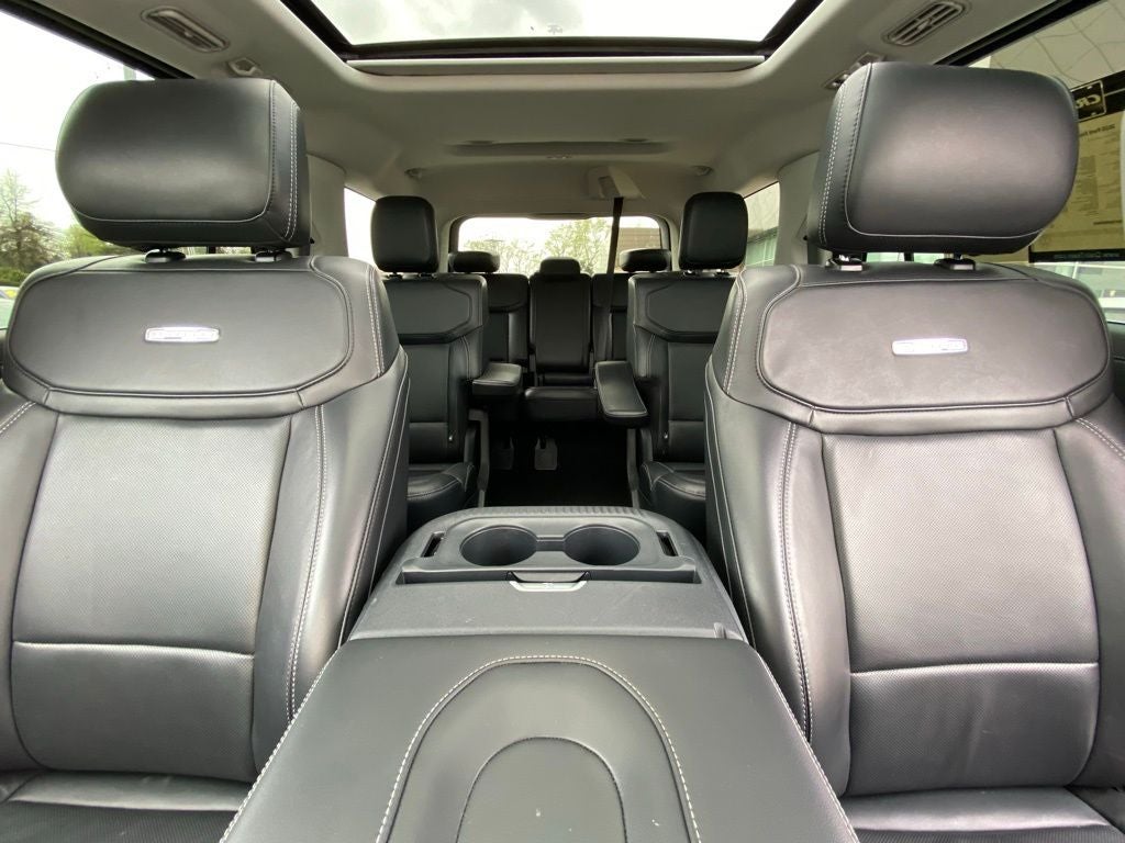 2025 Ford Expedition Platinum