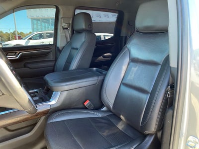 2023 GMC Sierra 1500 SLT BRAND NEW TIRES, LEVELED