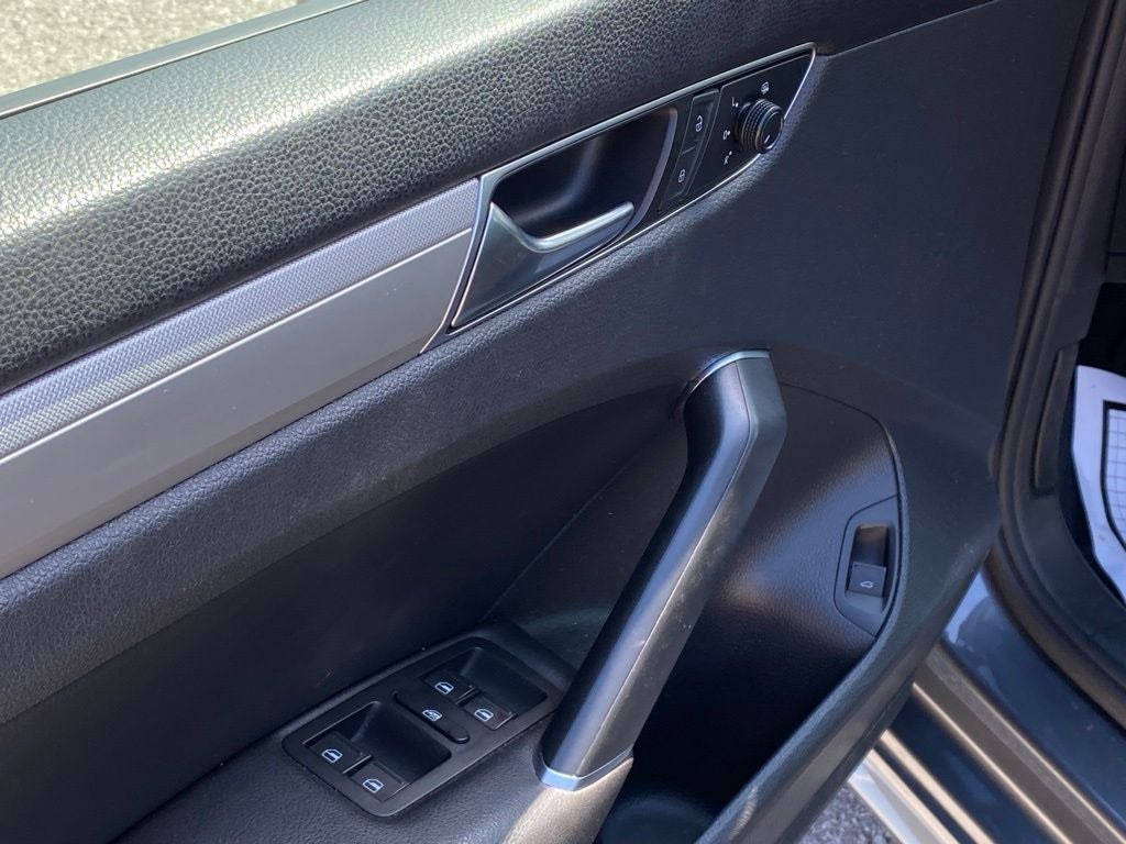 2019 Volkswagen Passat 2.0T Wolfsburg