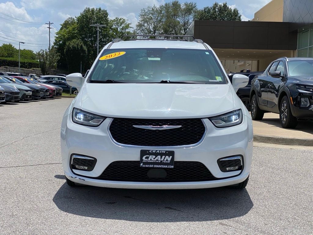 2022 Chrysler Pacifica Touring L