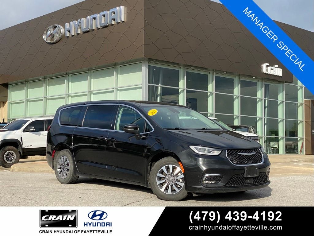 2023 Chrysler Pacifica Hybrid Touring L