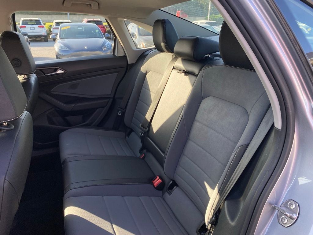 2025 Volkswagen Jetta 1.5T SE
