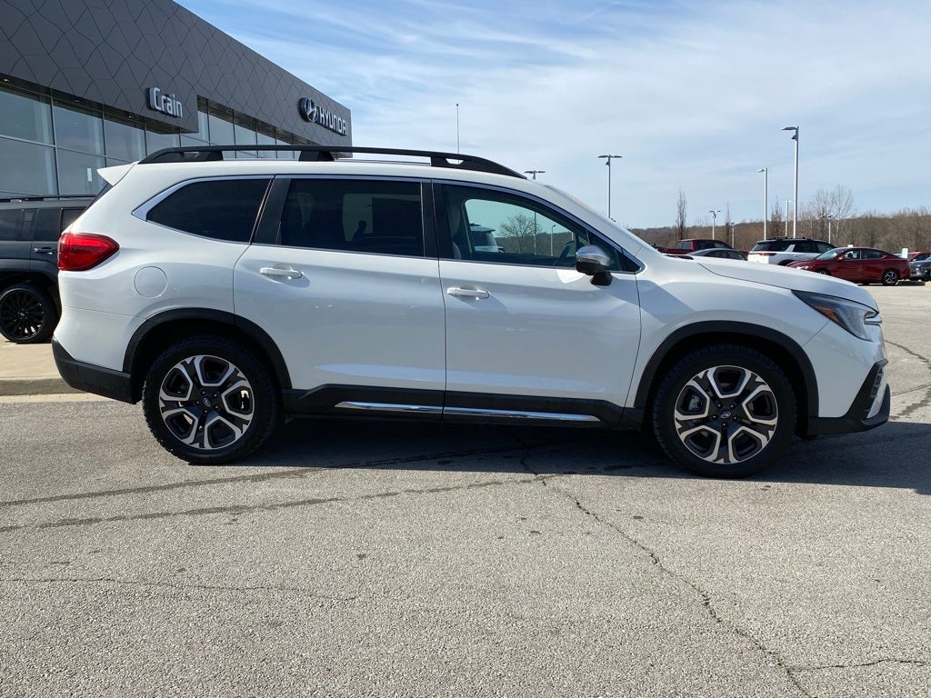 2023 Subaru Ascent Limited AWD NEW TIRES CLEAN CARFAX