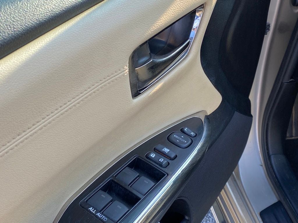 2014 Toyota Avalon XLE