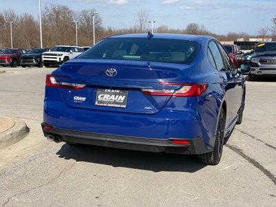 2025 Toyota Camry SE