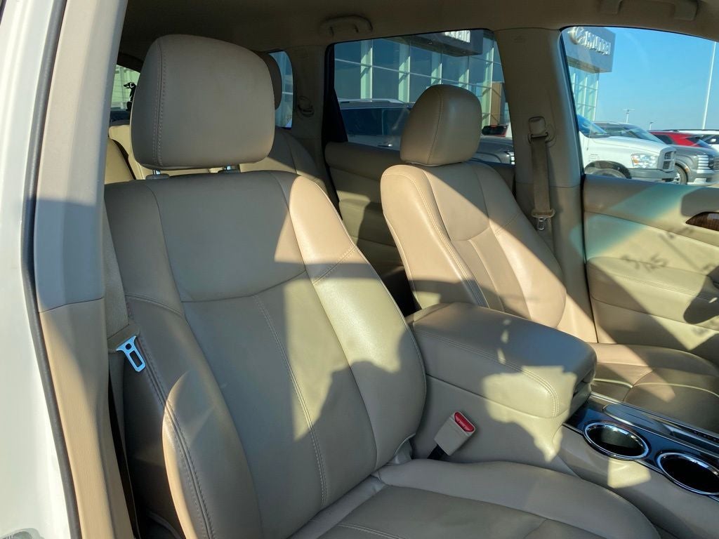 2015 Nissan Pathfinder SL