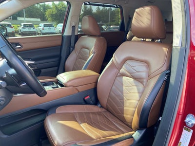 2022 Nissan Pathfinder Platinum
