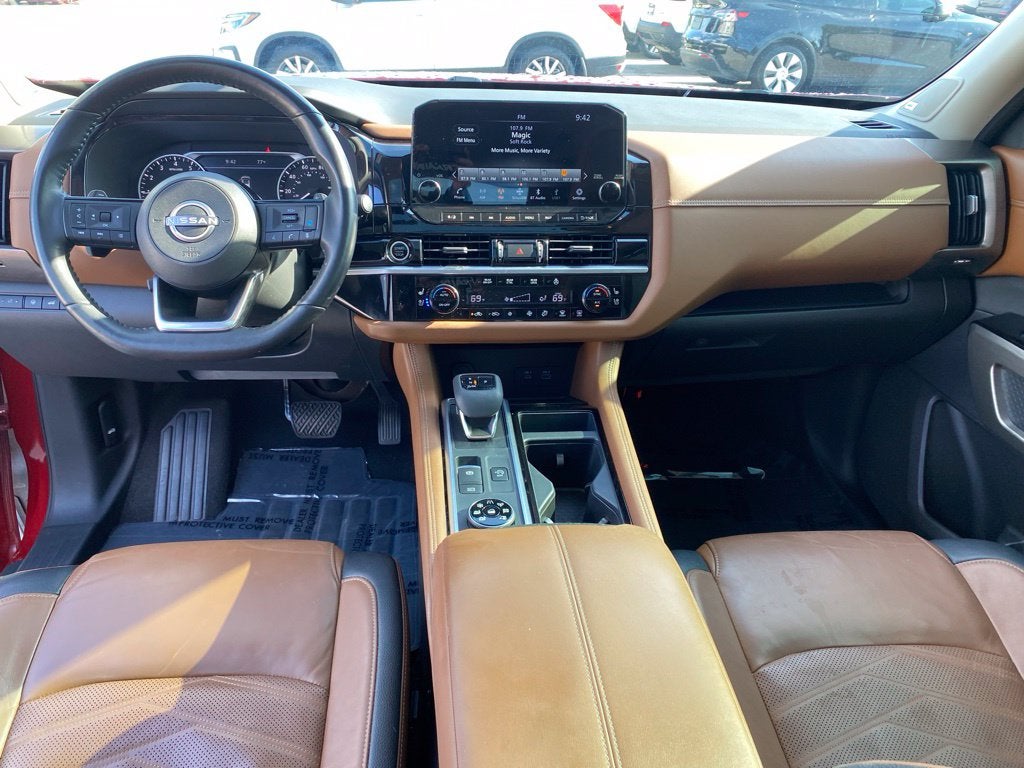2022 Nissan Pathfinder Platinum