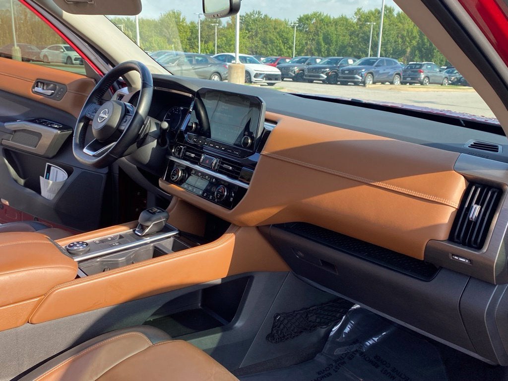 2022 Nissan Pathfinder Platinum