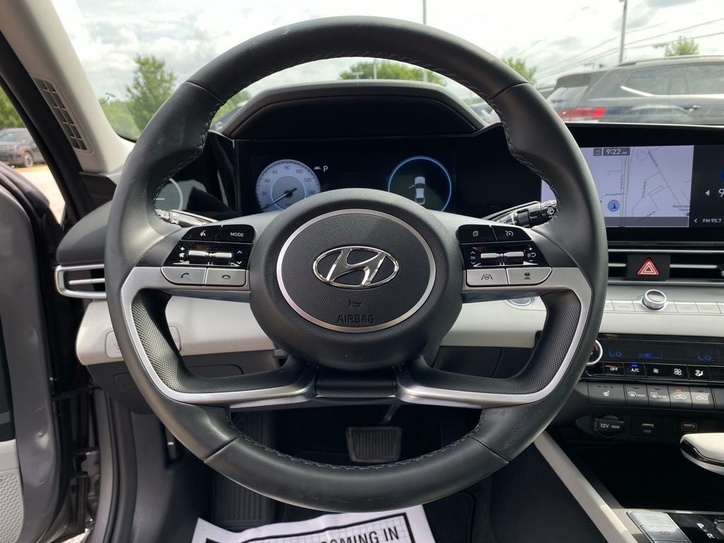 2022 Hyundai Elantra Limited