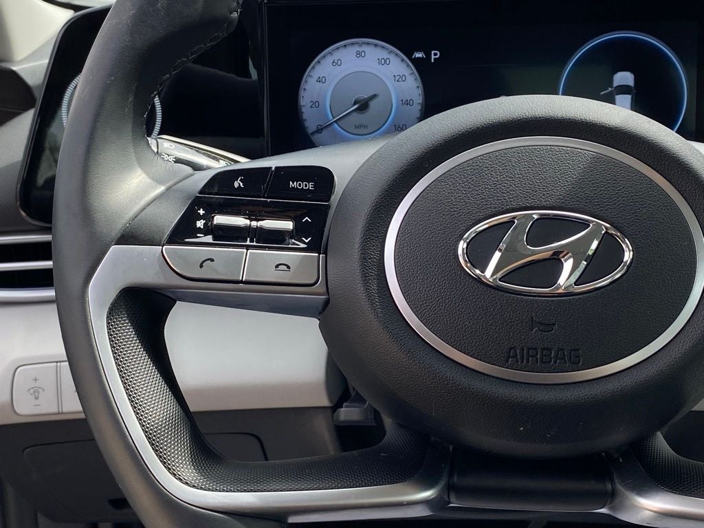 2022 Hyundai Elantra Limited
