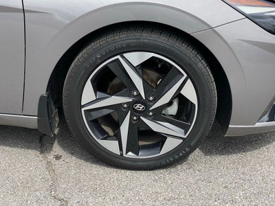 2022 Hyundai Elantra Limited