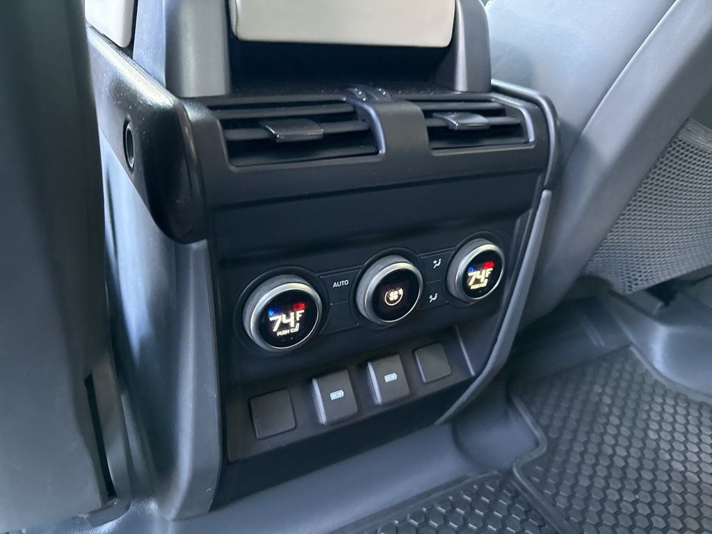 2024 Land Rover Defender 110 X-Dynamic SE