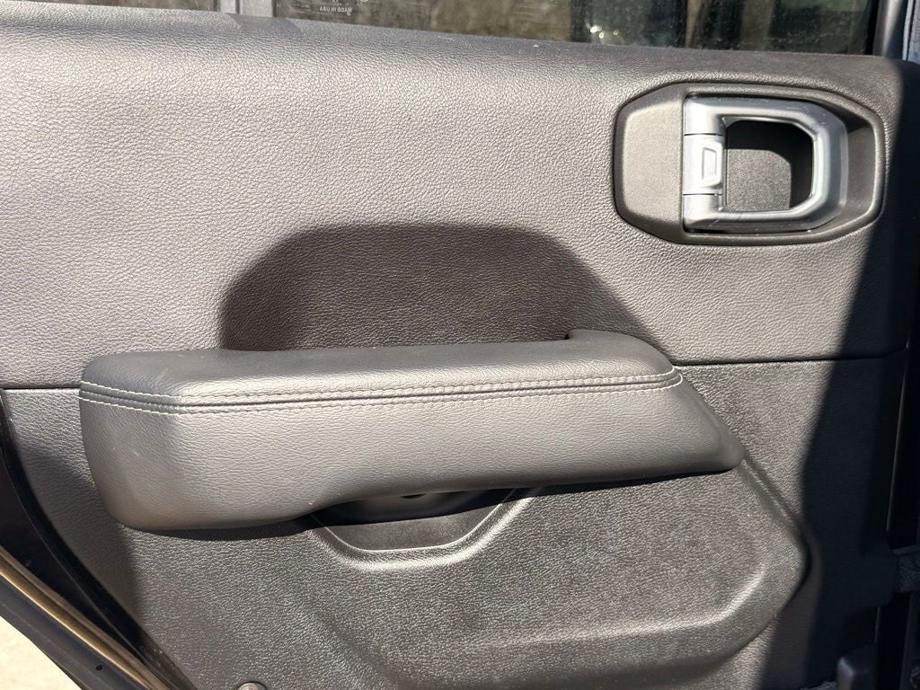 2019 Jeep Wrangler Unlimited Sahara APPLE CAR PLAY / CLEAN CARFAX/ 1 OWNER