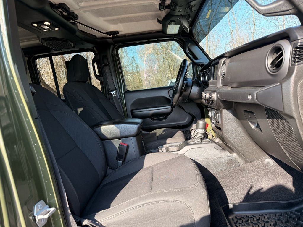 2021 Jeep Gladiator Sport OFF ROAD READY / LIFT WHEELS AND TIRES