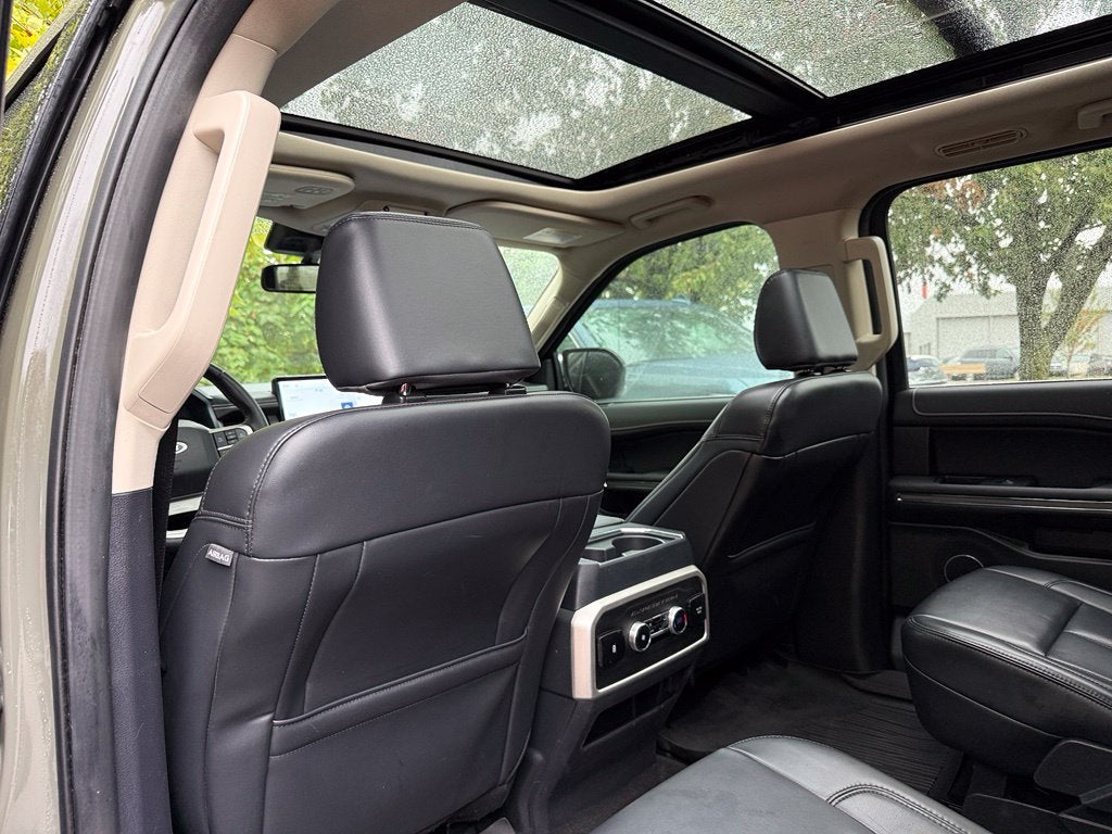 2024 Ford Expedition Max XLT - 4WD / PANORAMIC SUNROOF / ONE OWNER
