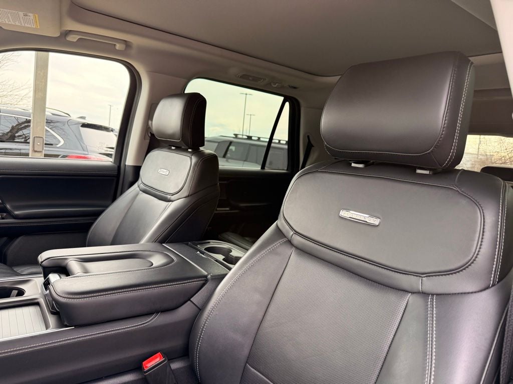 2025 Ford Expedition Platinum 4WD