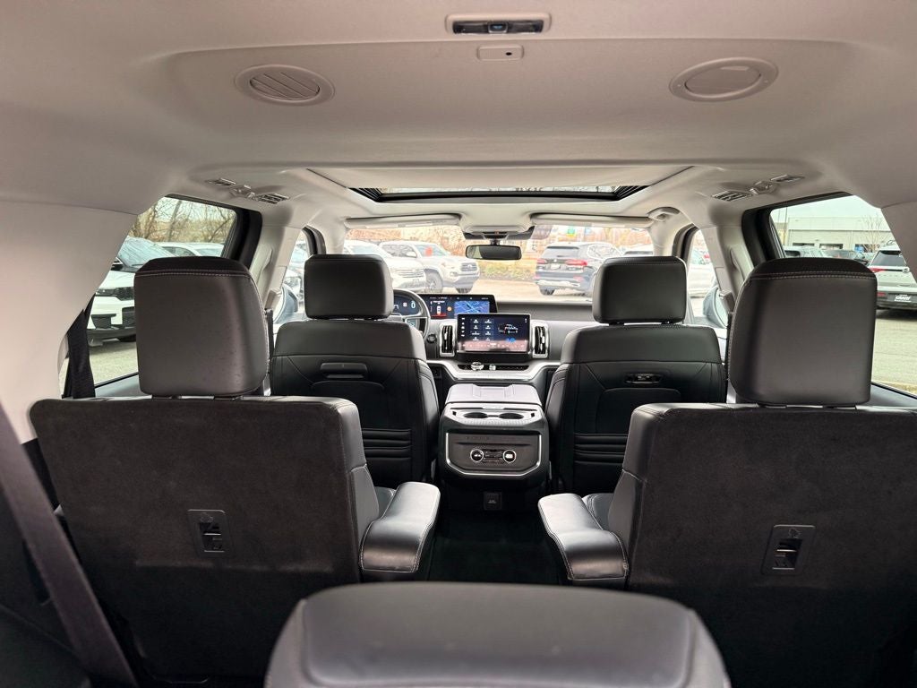 2025 Ford Expedition Platinum 4WD