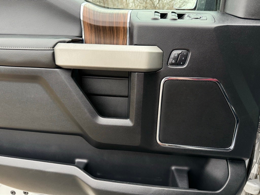 2017 Ford F-150 Lariat STOUT 5.0