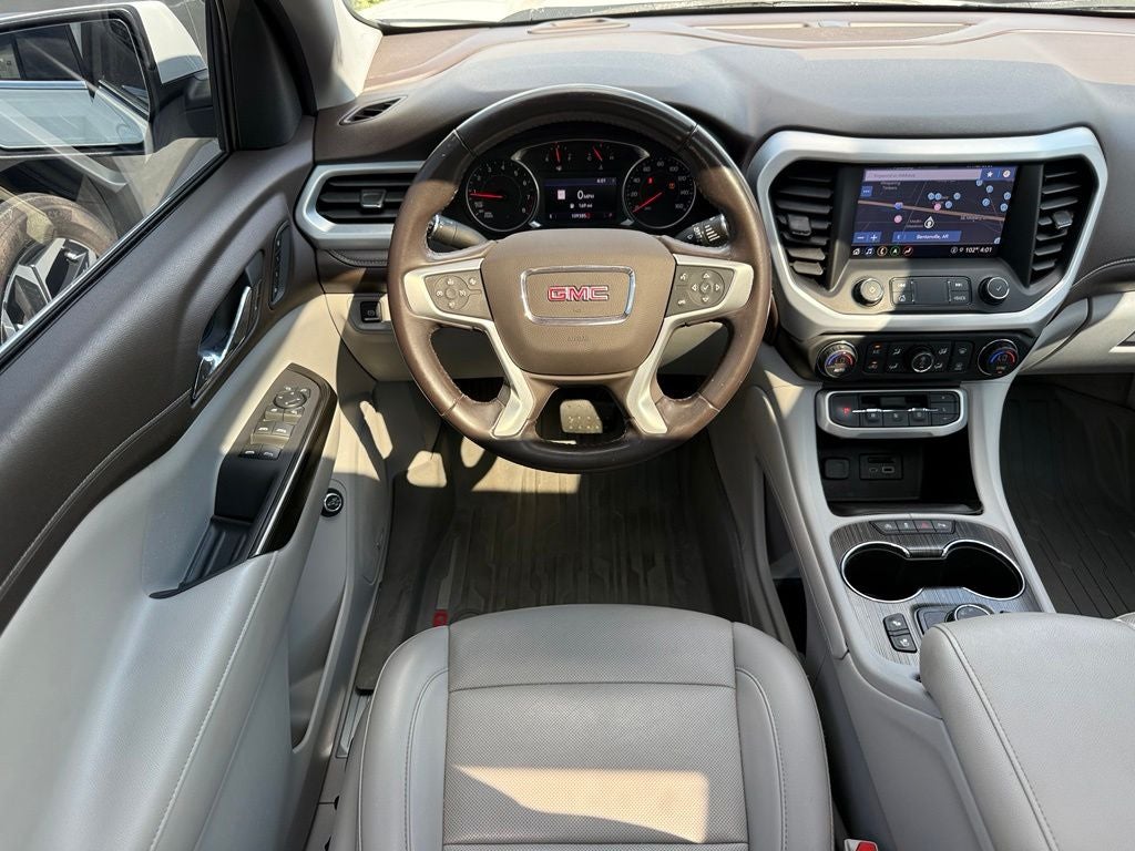 2021 GMC Acadia SLT