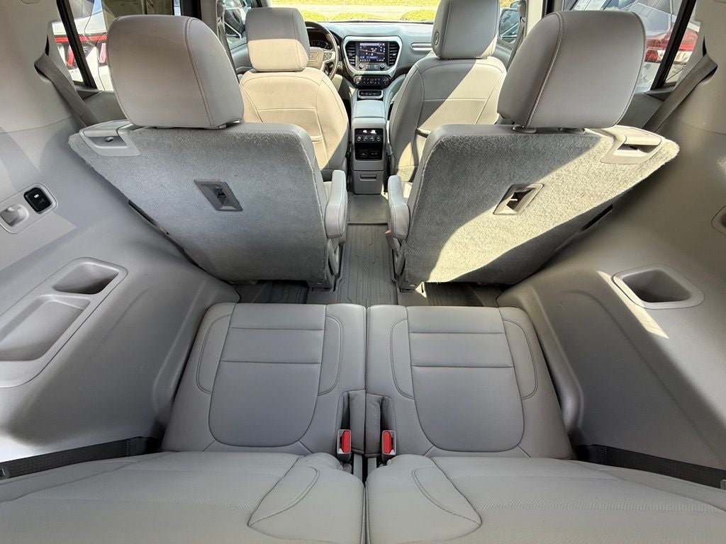2021 GMC Acadia SLT
