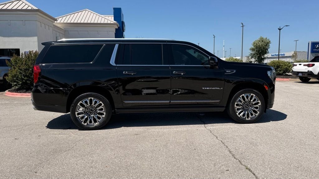 2023 GMC Yukon XL Denali Ultimate