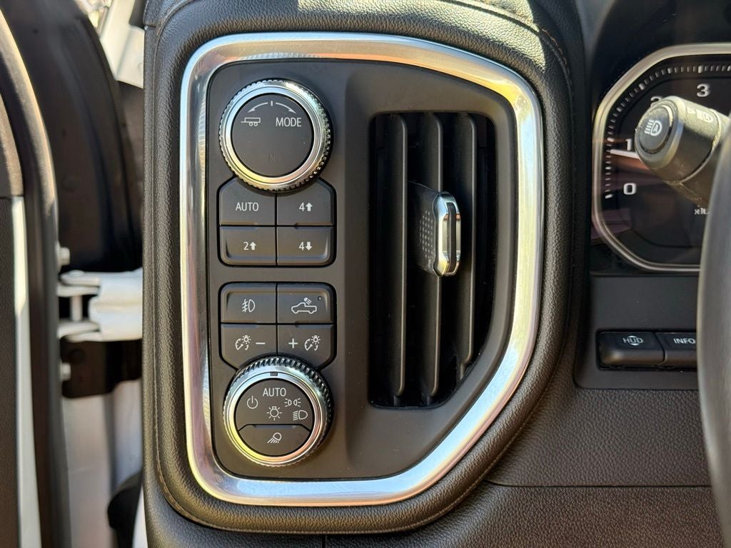 2022 GMC Sierra 2500HD AT4 ONE OWNER CLEAN CARFAX