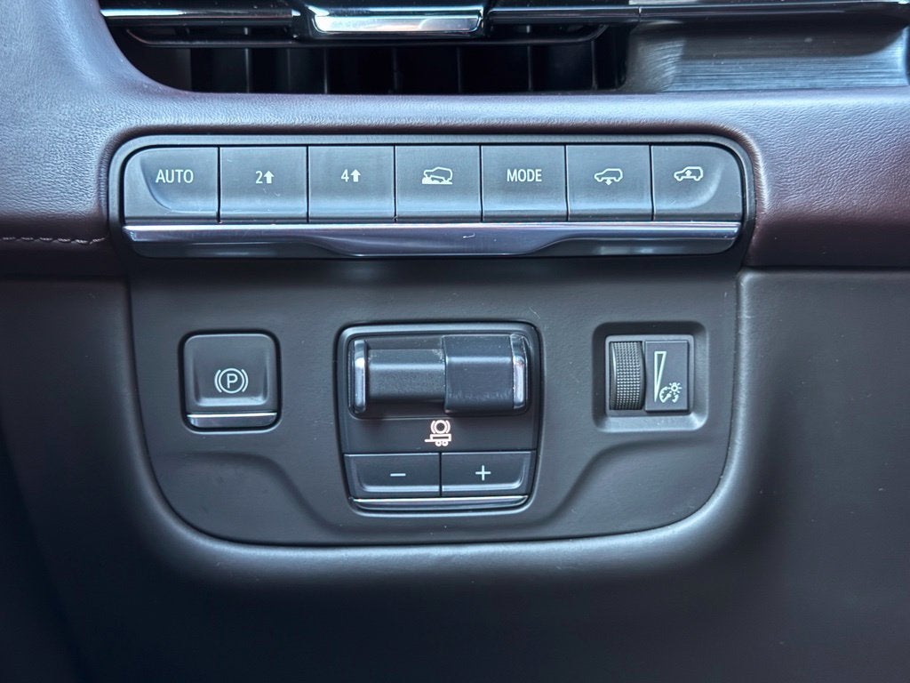 2023 Cadillac Escalade Premium Luxury Platinum - AWD / PANO SUNROOF / CLEAN CARFAX