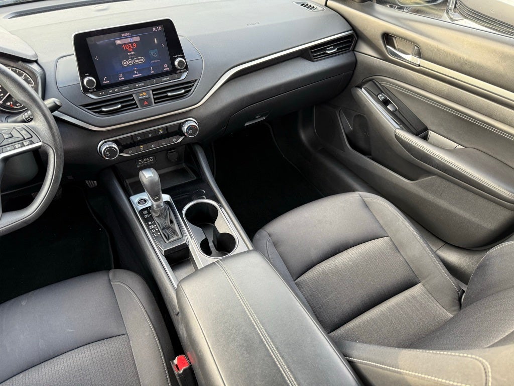 2021 Nissan Altima 2.5 SV 1 Owner / CARPLAY