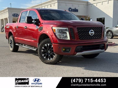 2017 Nissan Titan PRO-4X - 4WD / LEATHER