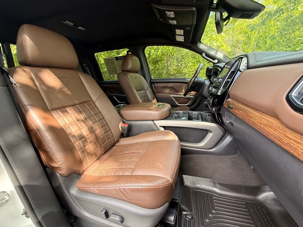2020 Nissan Titan Platinum Reserve NICE TRUCK