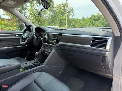 2022 Volkswagen Atlas 3.6L V6 SE w/Technology
