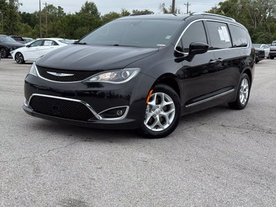 2018 Chrysler Pacifica Touring L - CLEAN CARFAX