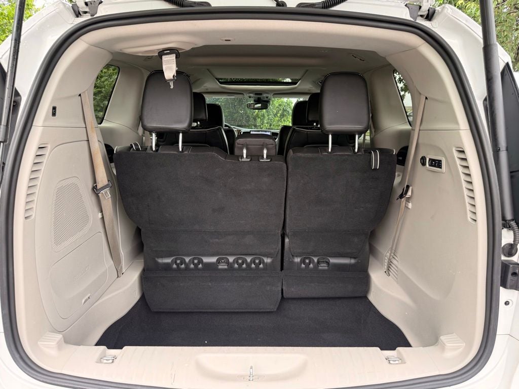 2022 Chrysler Pacifica Limited SOCCER MOM EDITION