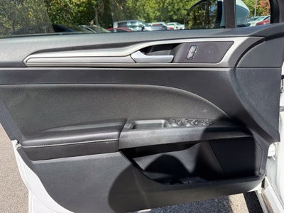 2020 Ford Fusion SE - SUNROOF